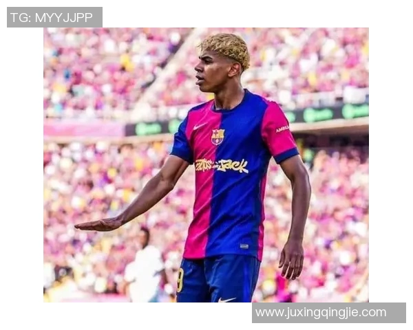 聚焦足坛魅力单身球星他们的赛场风采与场外生活揭秘